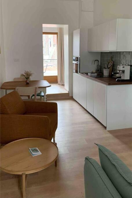 Appartement Centre Ville Avec Terrasse Lille Exteriér fotografie