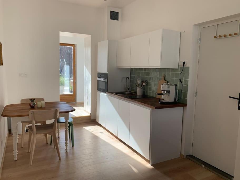 Appartement Centre Ville Avec Terrasse Lille Exteriér fotografie